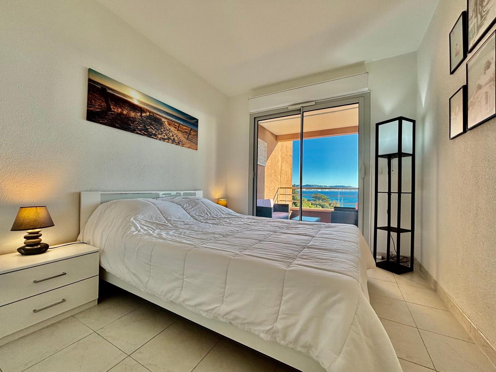 Superbe 3 Pieces Sur La Baie De Theoule Apartment Екстериор снимка
