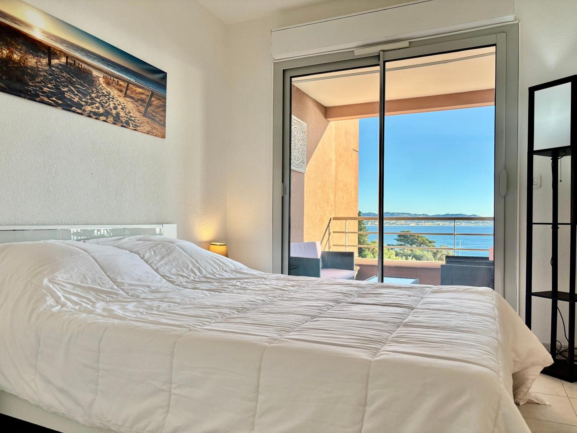 Superbe 3 Pieces Sur La Baie De Theoule Apartment Екстериор снимка